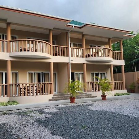 Green Self-Catering Apartment Beau Vallon  Eksteriør billede